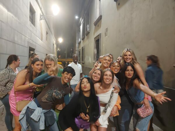 Original Barcelona Pub Crawl With 2 Hours Open Bar - Image 2