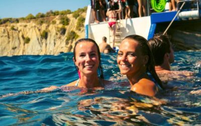 BBQ Boat Party by Stoke Travel
